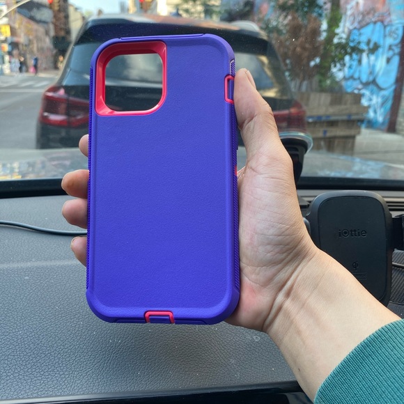 Apple iPhone 12 Pro Max silicone shockproof case - Picture 4 of 5